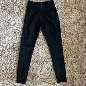 Athletic Black Leggings with Pockets